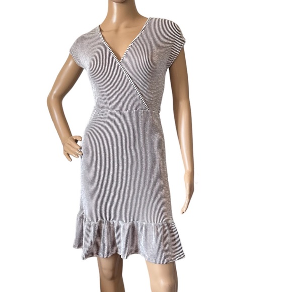 Caution To The Wind Dress Gray Sleeveless - Picture 9 of 9